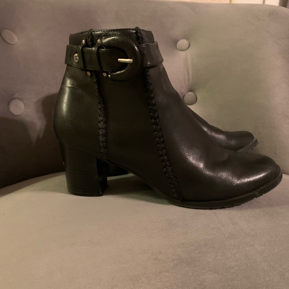 Black booties size 6Wide